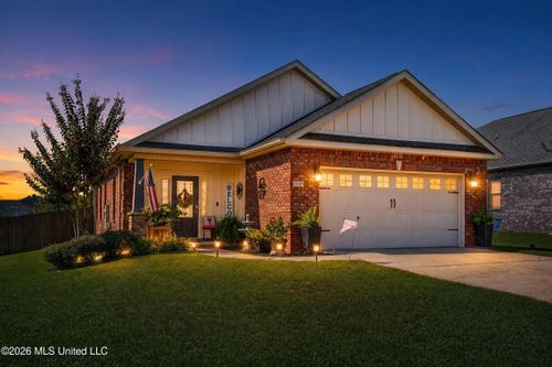 20009 Windance West Dr, Gulfport, MS, 39503-1148 | Card Image