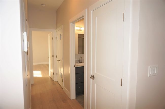 APT-6 - 99 Moody St, Condo with 2 bedrooms, 2 bathrooms and 1 parking in Waltham MA | Image 14