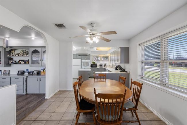 727 Partridge Ln, House other with 3 bedrooms, 3 bathrooms and 2 parking in Eagle Lake TX | Image 15