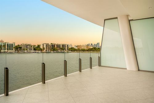 s302-5 Grove Isle Dr, Coconut Grove, FL, 33133-4138 | Card Image