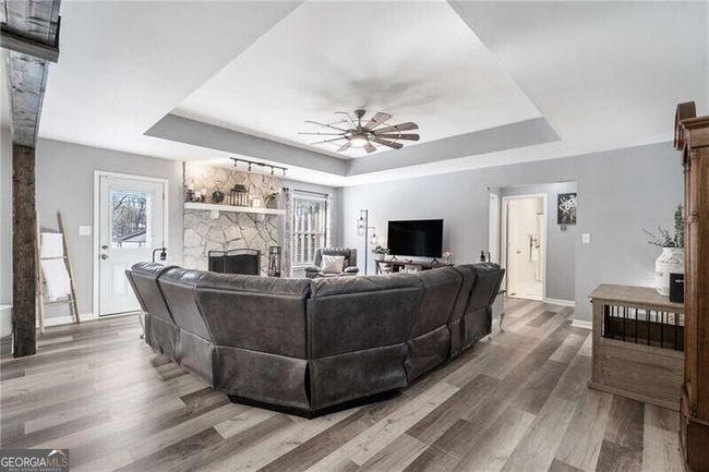 4427 Nohl Crest Dr, House other with 3 bedrooms, 2 bathrooms and null parking in Flowery Branch GA | Image 4