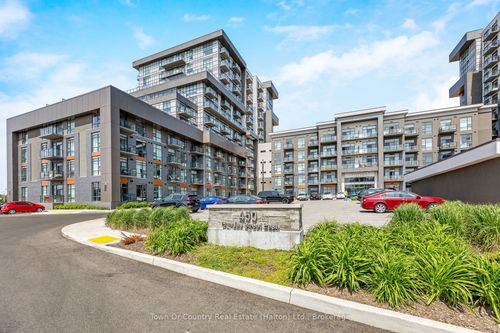 324-450 Dundas St E, Waterdown, ON, L8B1Z2 | Card Image