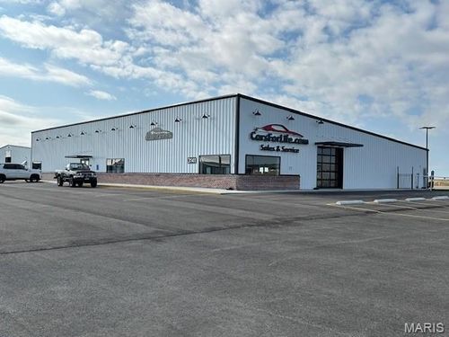 3141 E Outer Rd, Scott City, MO, 63780-9702 | Card Image