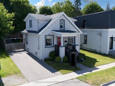 150 Nassau St, House other with 3 bedrooms, 2 bathrooms and 5 parking in Oshawa ON | Image 1