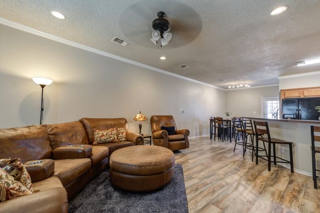 APT-1 - 2108 Main St, Condo with 2 bedrooms, 3 bathrooms and null parking in Lubbock TX | Image 5