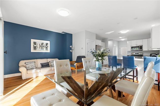 Living Room | Image 14