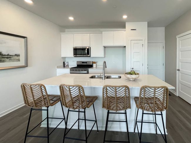 2235 Riesling Rd, Townhouse with 3 bedrooms, 3 bathrooms and 2 parking in Oswego IL | Image 7
