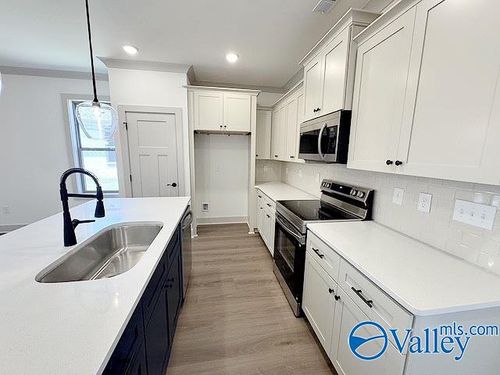 1040 Maplehurst Street, Decatur, AL, 35603 | Card Image