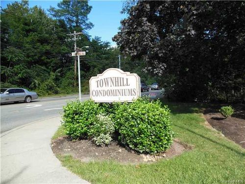 301 Town Hill Road, Clarkstown, NY, 10954 | Card Image