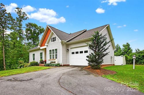 3620 Lake Dr, Morganton, NC, 28655-5957 | Card Image