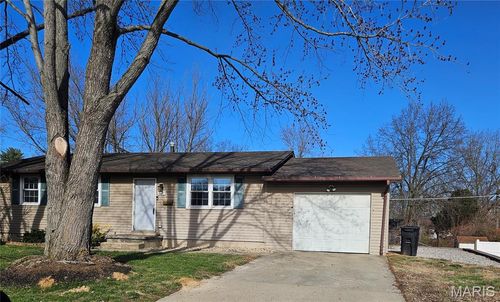 4709 Snow White Ter, Alton, IL, 62002-5829 | Card Image