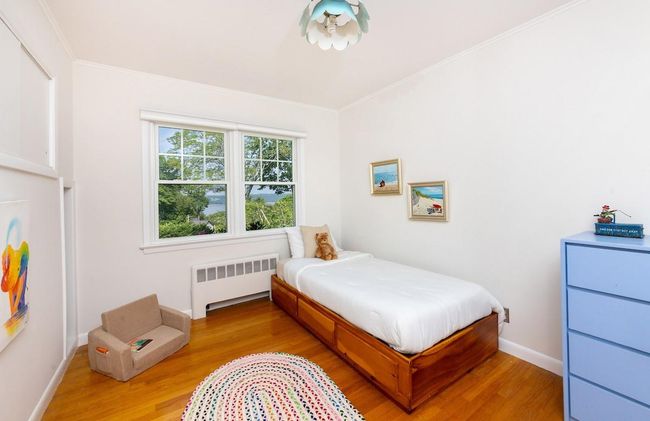 Southwest bedroom with double closet | Image 17