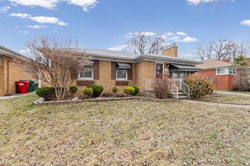 17619 Sprenger Ave, Eastpointe, MI, 48021-3150 | Card Image