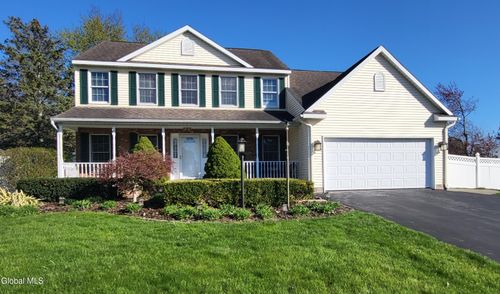 22 Woodridge Dr, Albany, NY, 12211-2138 | Card Image