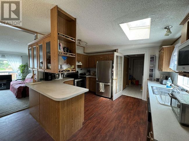 1680 Dorval Rd, House other with 3 bedrooms, 2 bathrooms and null parking in Mcbride BC | Image 8