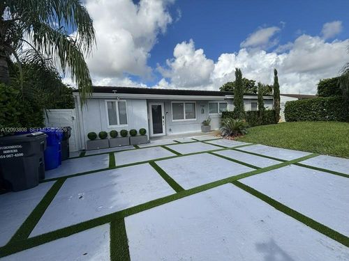 7181 Sheridan St, Hollywood, FL, 33024-3726 | Card Image