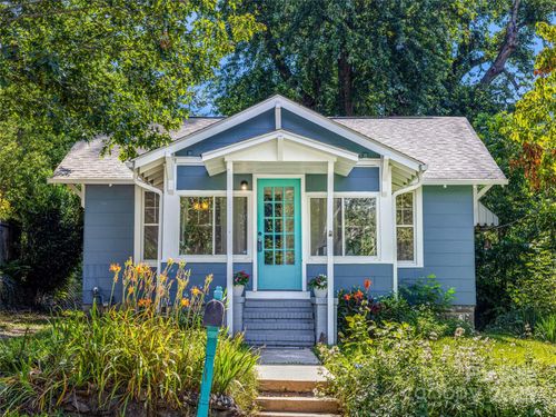 11 Craig Cir, Asheville, NC, 28805-2015 | Card Image