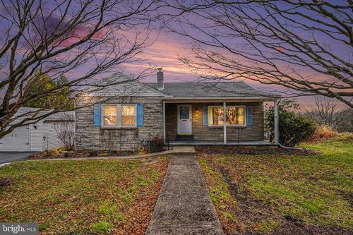 5113 Earl Dr, HARRISBURG, PA, 17112-2412 | Card Image