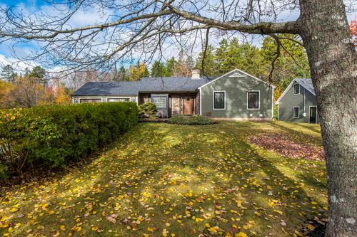 16 Canavan Dr, Mount Uniacke, NS, B0N1Z0 | Card Image