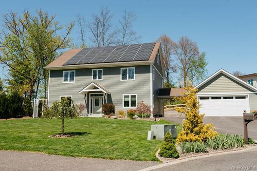 10 Taylor St, New Paltz, NY, 12561-2446 | Card Image