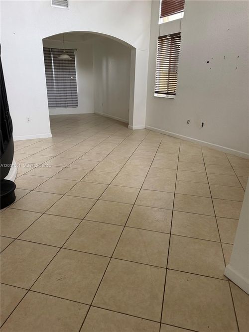 0-3581 Ne 11th Dr, Homestead, FL, 33033-5561 | Card Image
