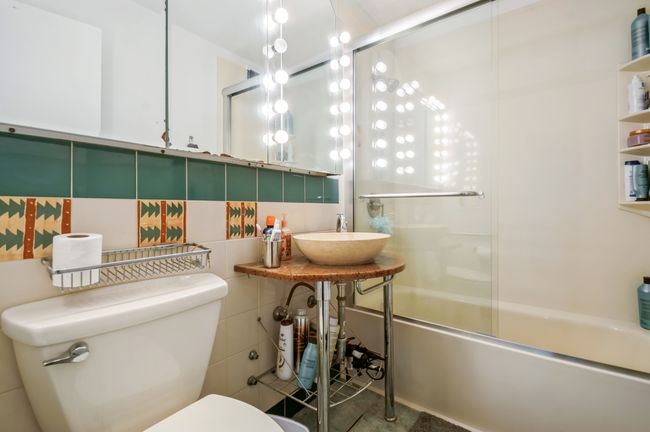 APT-311 - 555 Cornelia Ave, Condo with 2 bedrooms, 2 bathrooms and 1 parking in Chicago IL | Image 11