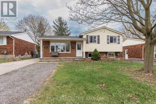 56 Leger Ave, St Thomas, ON, N5R5P7 | Card Image
