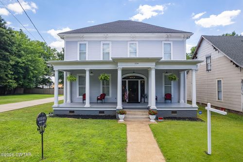554 E Main Street, Jackson, TN, 38301 | Card Image