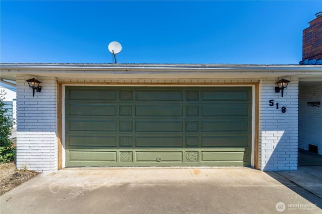 2/2 garages: 1340 total sqft of garage/shop space | Image 7