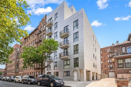 cf-37-32 89th St, Jackson Heights, NY, 11372-7828 | Card Image