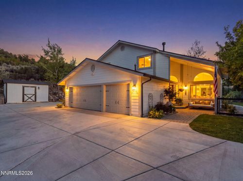 2880 Sagittarius Dr, Reno, NV, 89509-3877 | Card Image