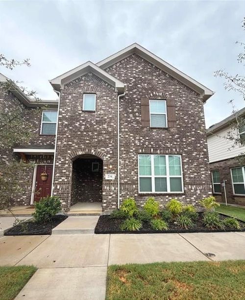234 Territory Trl, Fort Worth, TX, 76120-4302 | Card Image