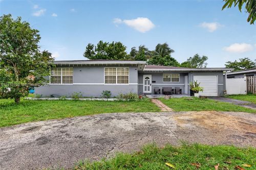 4332 Nw 2nd St, Plantation, FL, 33317-3104 | Card Image