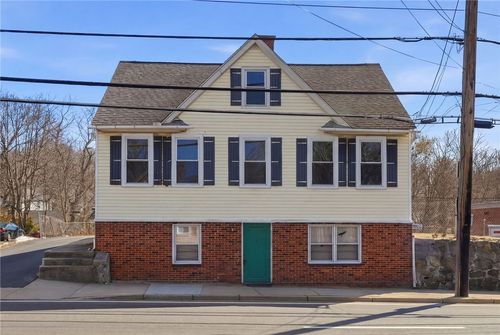 1728 Main St, West Warwick, RI, 02893-5408 | Card Image