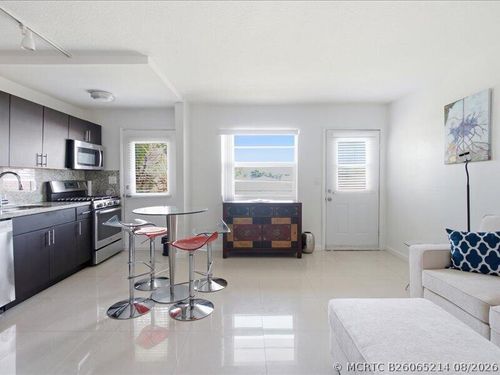 305-525 Meridian Ave, Miami Beach, FL, 33139-6410 | Card Image