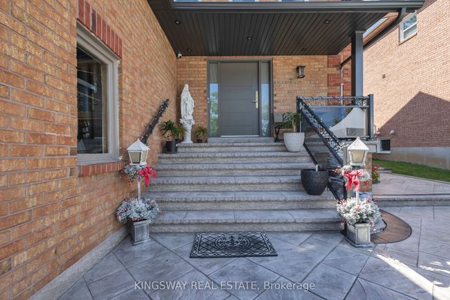 58 Leeward Dr, House other with 6 bedrooms, 5 bathrooms and 5 parking in Brampton ON | Image 5