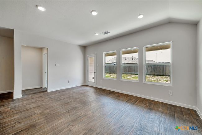 1306 Camden Ln, House other with 4 bedrooms, 2 bathrooms and null parking in Lockhart TX | Image 12