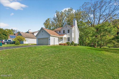 7 Trevor Ct, Clifton Park, NY, 12065-7254 | Card Image