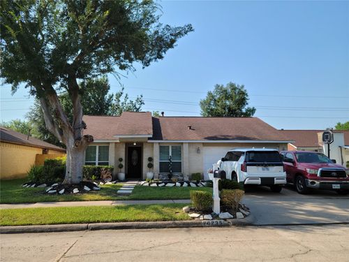 20235 Telegraph Square Ln, Katy, TX, 77449-3241 | Card Image