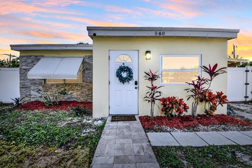 540 Brown Rd, Lantana, FL, 33462-5930 | Card Image