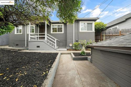 2162 35th Ave, Oakland, CA, 94601-3125 | Card Image