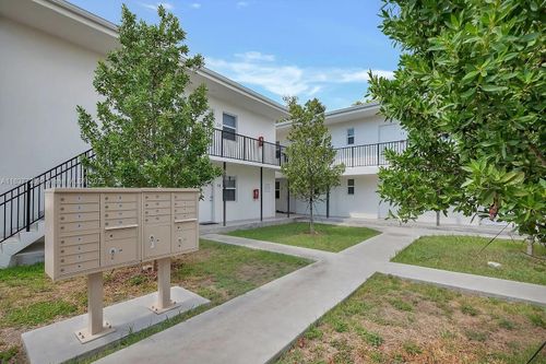 apt-17-1710 Nw 1st Ct, Miami, FL, 33136-1737 | Card Image