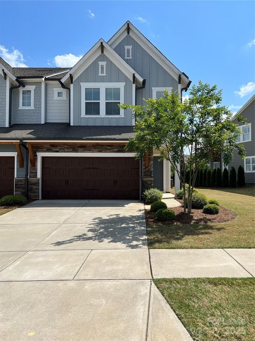 9735 Briarwick Ln, Charlotte, NC, 28277-0795 | Card Image