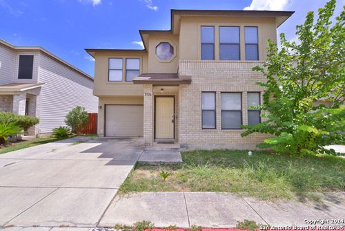 8926 Breezefield, San Antonio, TX, 78240-5446 | Card Image
