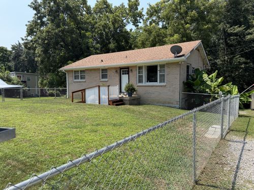 124 Joyce Ln, Ashland City, TN, 37015-3501 | Card Image