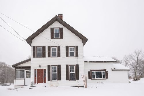 21 Maple St, Bellingham, MA, 02019-3012 | Card Image