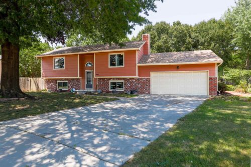 245 N Cherokee Ct, Kechi, KS, 67067-8615 | Card Image