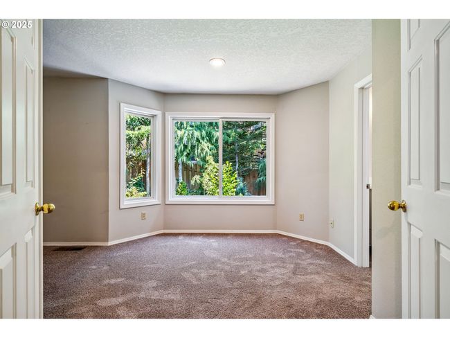 Primary Bedroom | Image 25