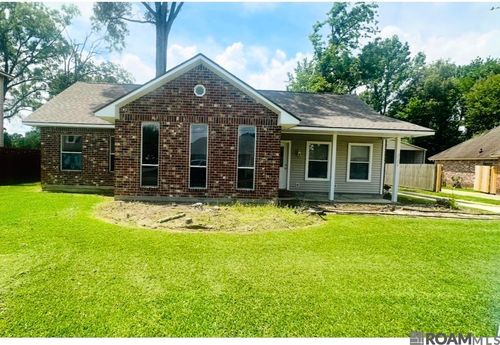 3526 Redbud St, Zachary, LA, 70791-2961 | Card Image