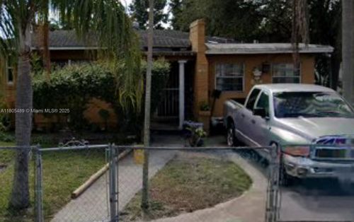 1076 Nw 77th St, Miami, FL, 33150-3255 | Card Image
